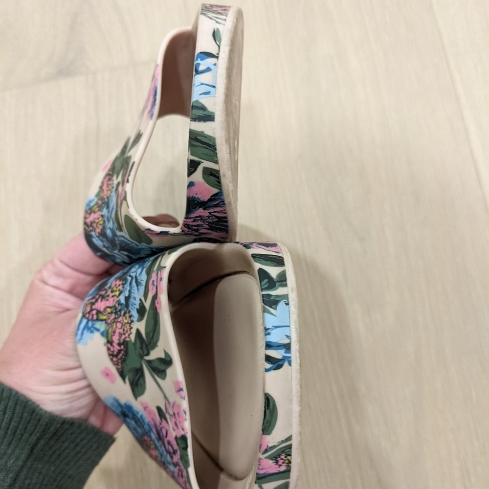 Floral butterfly slides - Picture 5 of 10